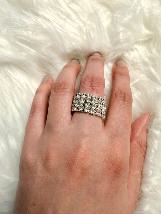 Sparkling Four Lines Ring